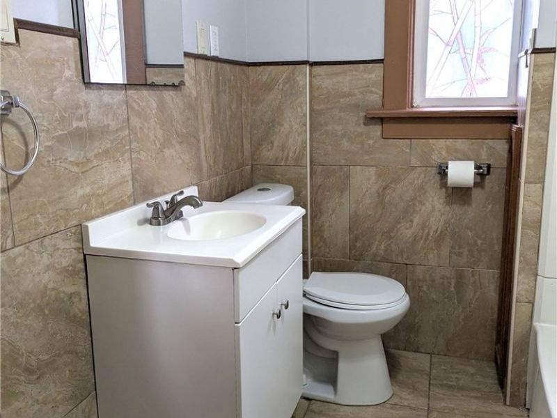 876 Avon Street, Akron, OH 44310 Photo 21
