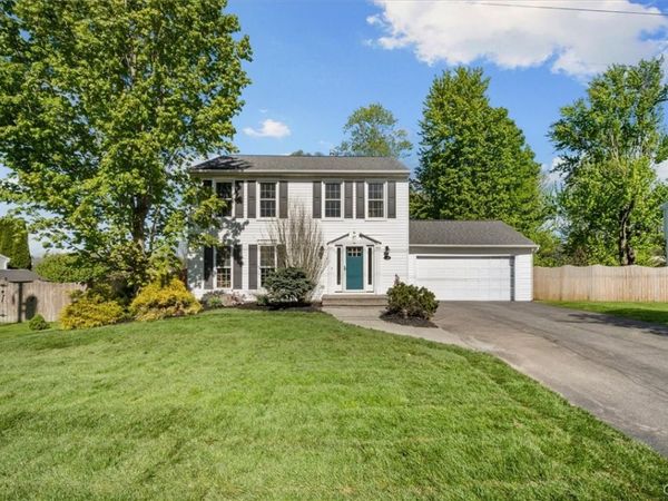 154 Smokey Hollow Rd, Baldwinsville, NY 13027