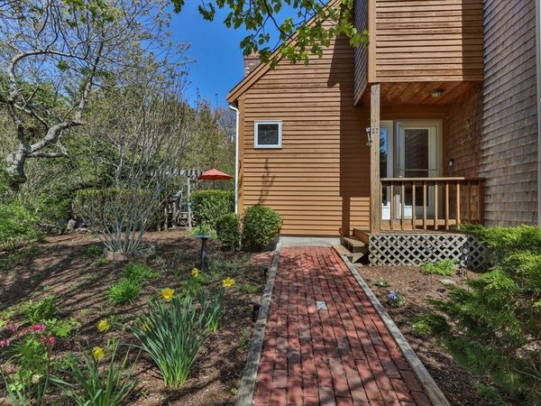 27 Blueberry Avenue, Provincetown, MA 02657