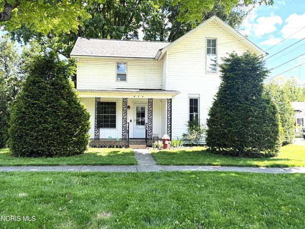 444 Clinton Street , Elmore, OH 43416