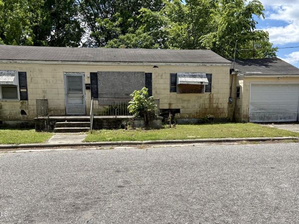 405 Lane Street , Elizabeth City, NC 27909