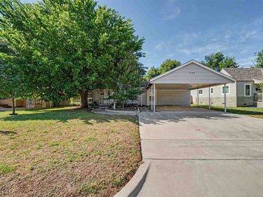 1122 NW Maple Ave, Lawton, OK 73507