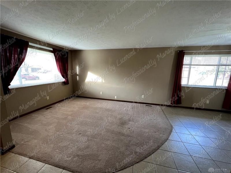 8774 Shadycreek Drive, Centerville, OH 45458 Photo 4