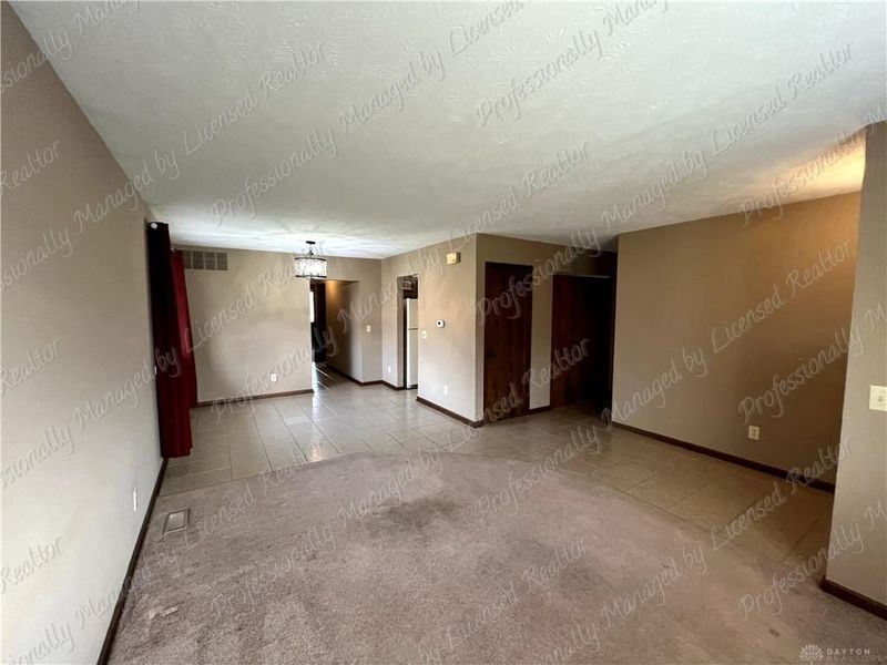 8774 Shadycreek Drive, Centerville, OH 45458 Photo 6