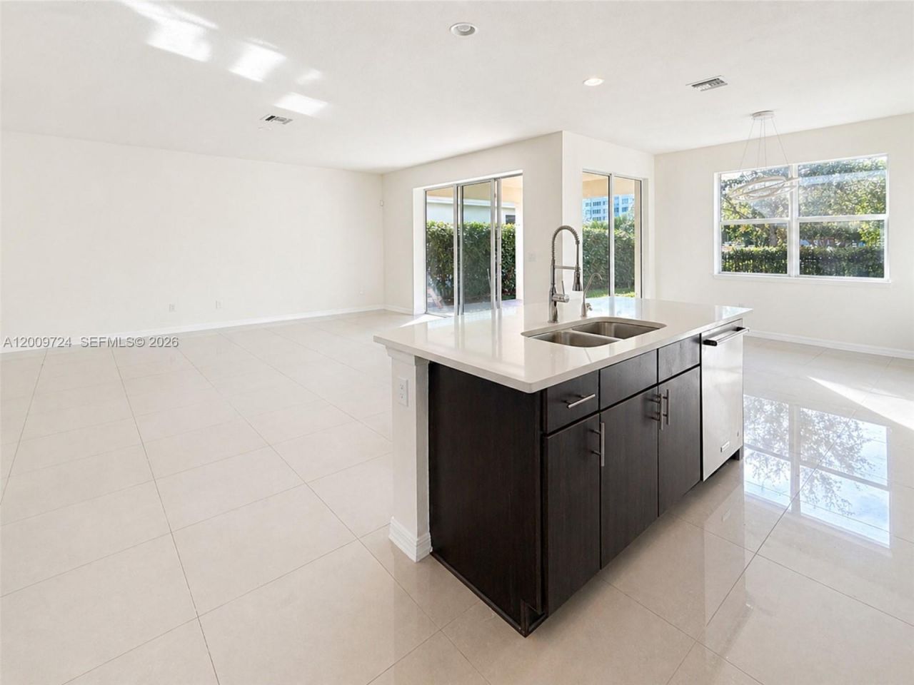 4352 Large Leaf Ln, Hollywood, FL 33021 Photo
