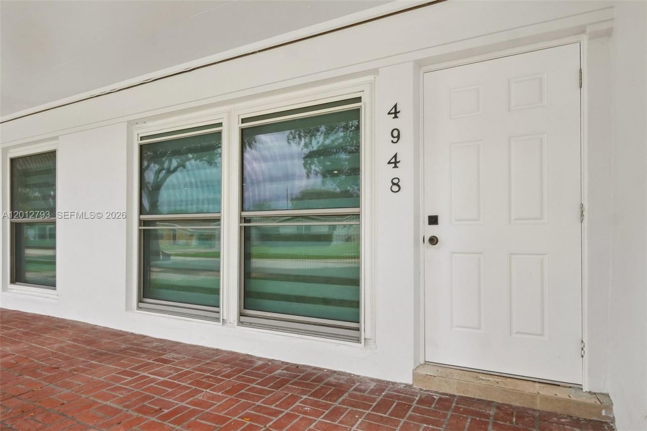 4948 SW 90th Ter , Cooper City, FL 33328 Photo
