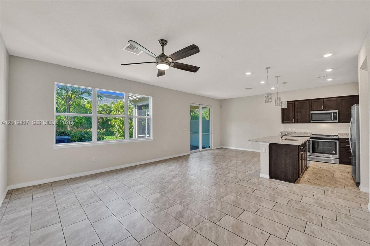 4764 Eucalyptus Dr , Hollywood, FL 33021 Photo