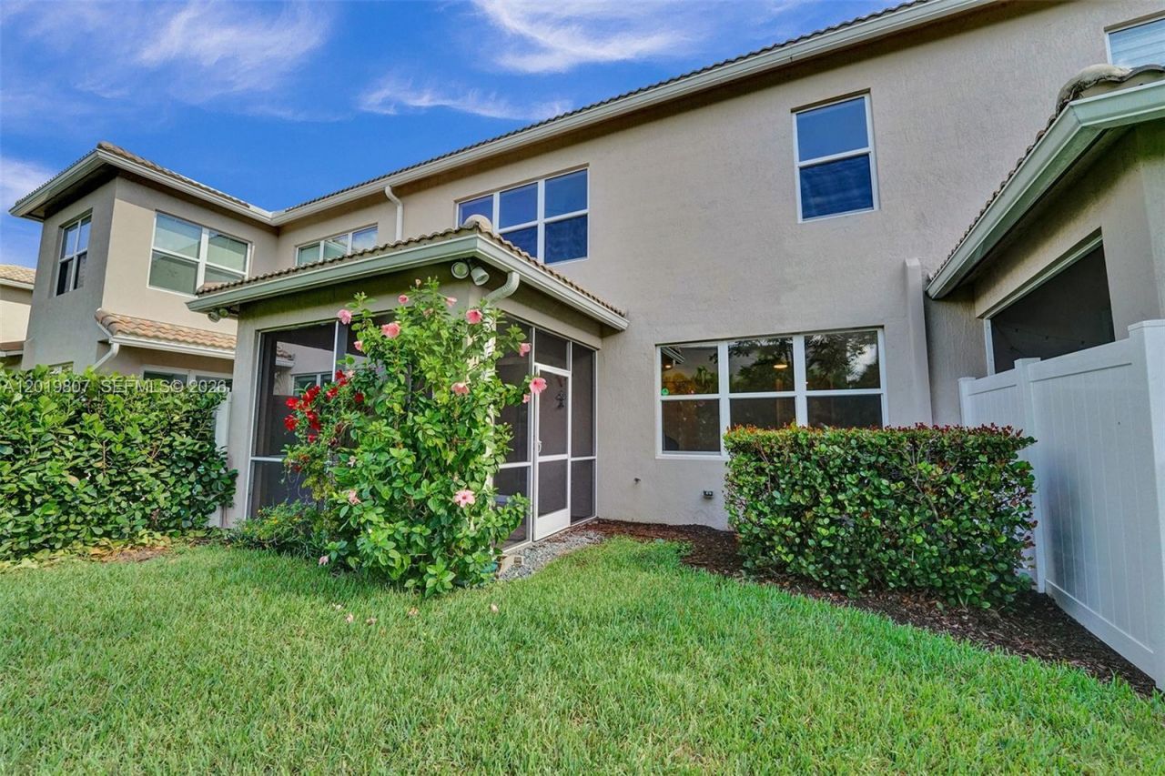 4764 Eucalyptus Dr , Hollywood, FL 33021 Photo