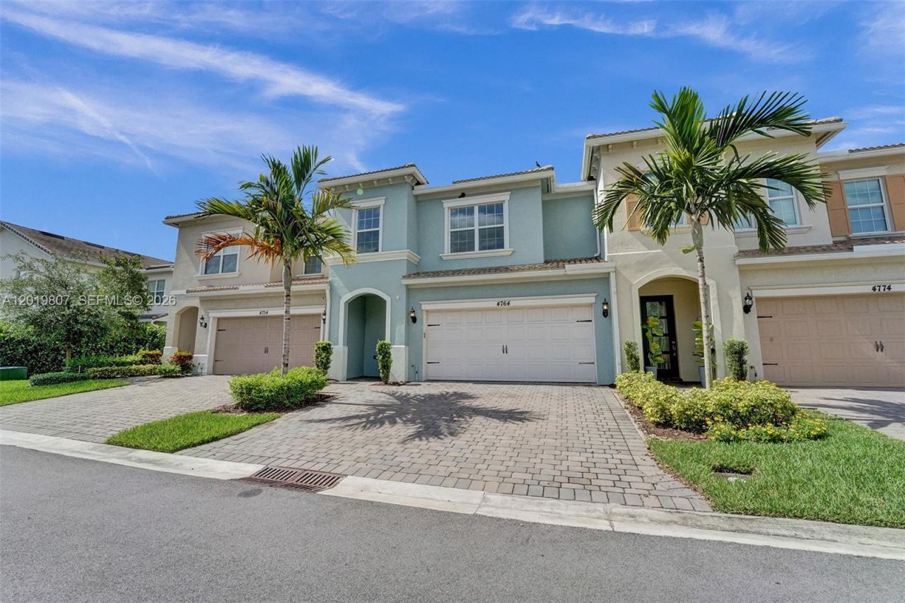 4764 Eucalyptus Dr , Hollywood, FL 33021 Photo