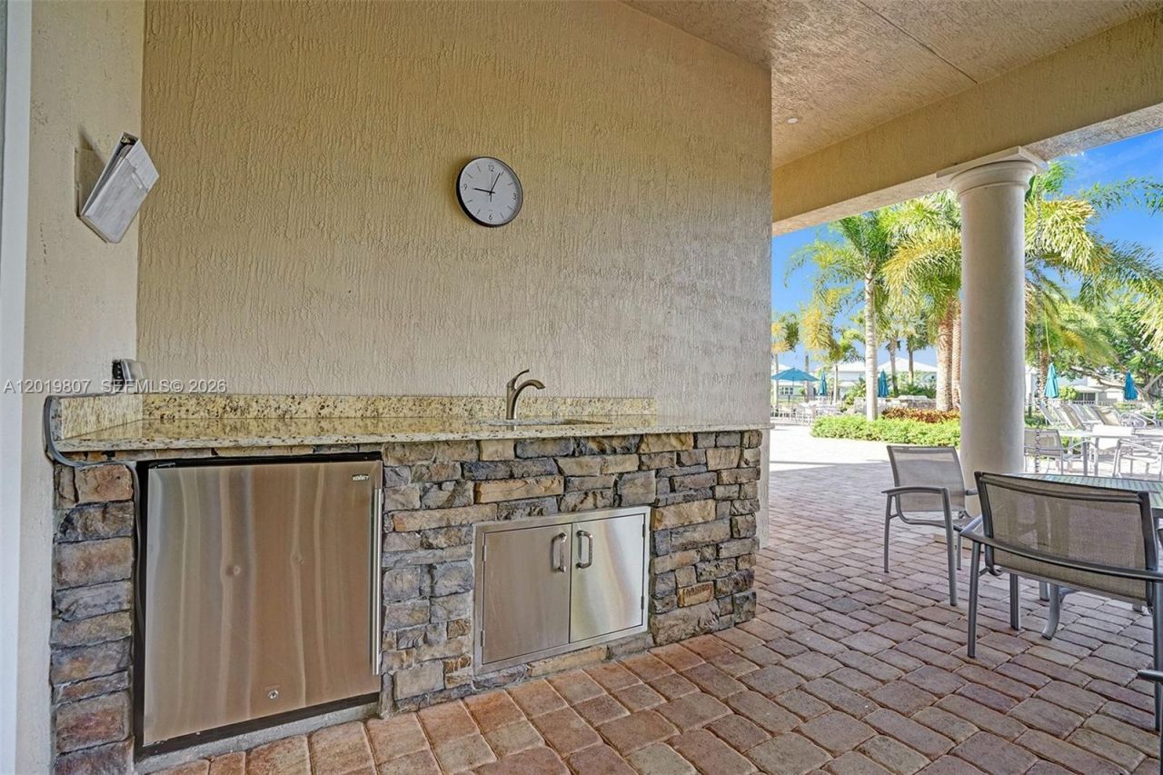 4764 Eucalyptus Dr , Hollywood, FL 33021 Photo