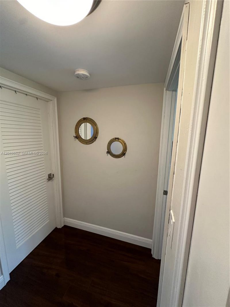 6901 Edgewater Dr, Unit 317, Coral Gables, FL 33133 Photo
