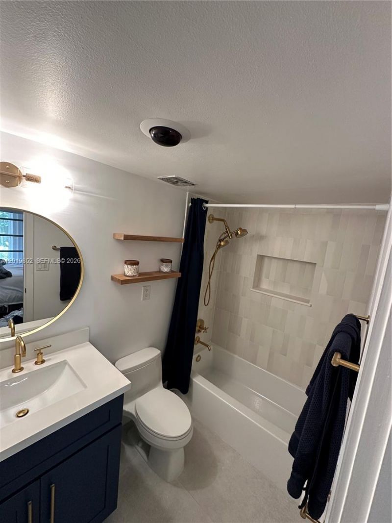 6901 Edgewater Dr, Unit 317, Coral Gables, FL 33133 Photo