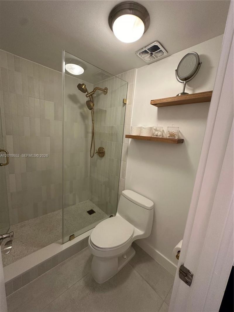 6901 Edgewater Dr, Unit 317, Coral Gables, FL 33133 Photo