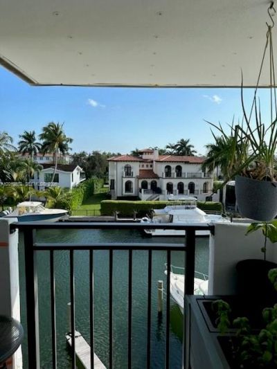 6901 Edgewater Dr, Unit 317, Coral Gables, FL 33133 Photo