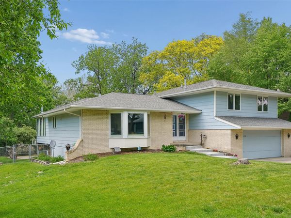 1124 15th Street, West Des Moines, IA 50265