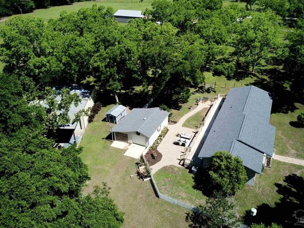 2001 Chavers Rd, Cantonment, FL 32533