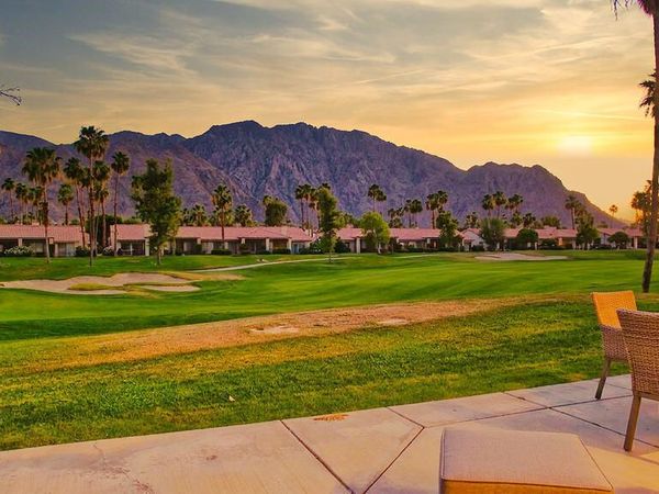 55105 Oakhill, La Quinta, CA 92253