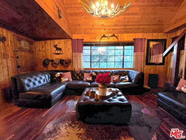 1668 State Highway 2, Wrightwood, CA 92397