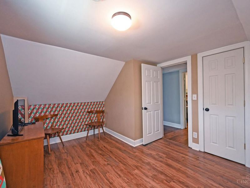 7010 Wooster, Cincinnati, OH 45227 Photo 27