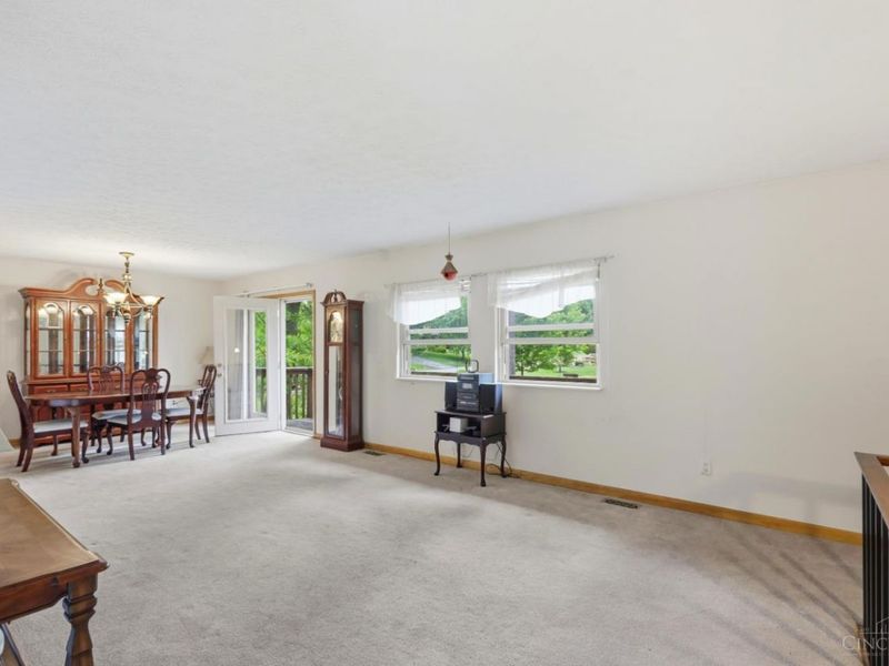 6377 Ironwood Drive, Miami Twp, OH 45140 Photo 8