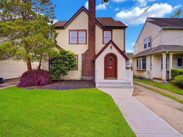 234 Sycamore Street , West Hempstead, NY 11552