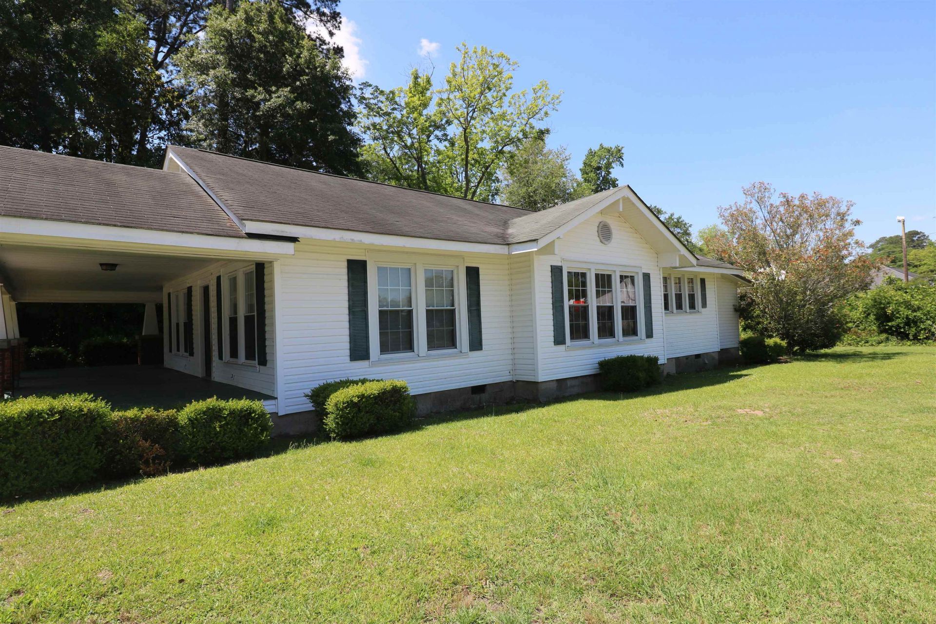 302 S Main St. Photo 23