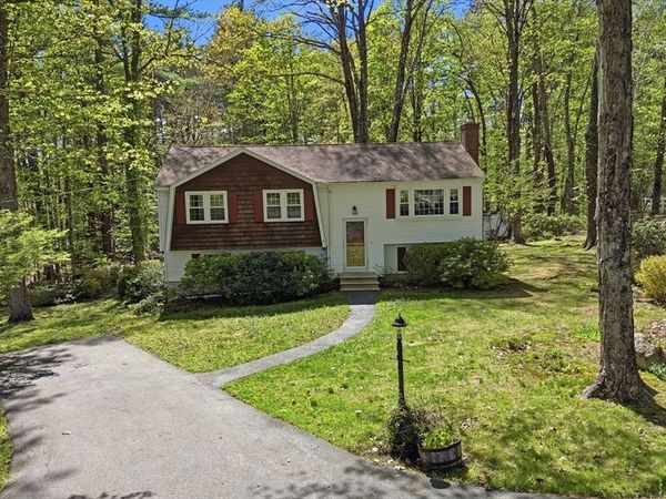 23 Bancroft, Pepperell, MA 01463