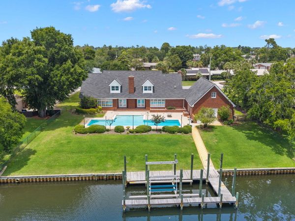 2806 Canal Drive, Panama City, FL 32405