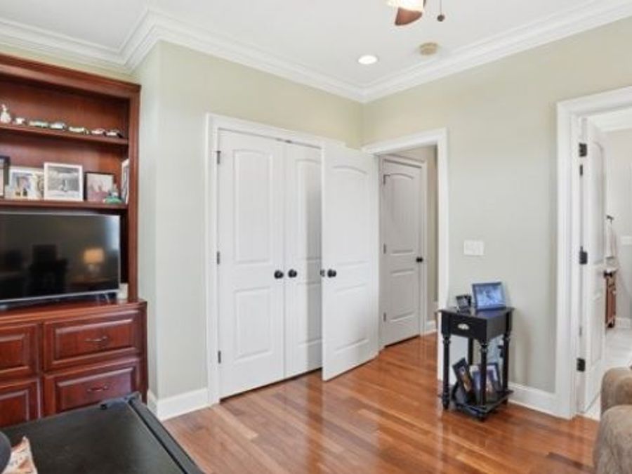 Property Image 44