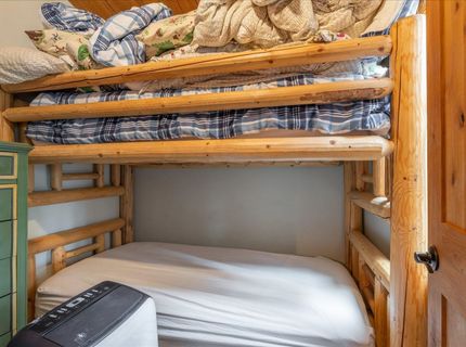 3009 Silver Strike, Truckee, CA 96161 Photo