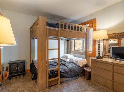 3009 Silver Strike, Truckee, CA 96161 Photo