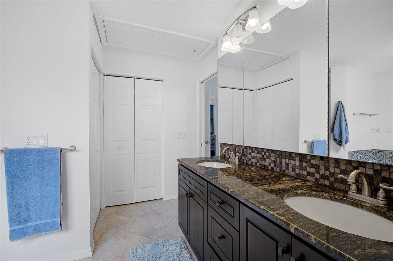 6660 Schooner Bay Circle, Unit 6660, Sarasota, FL 34231 Photo