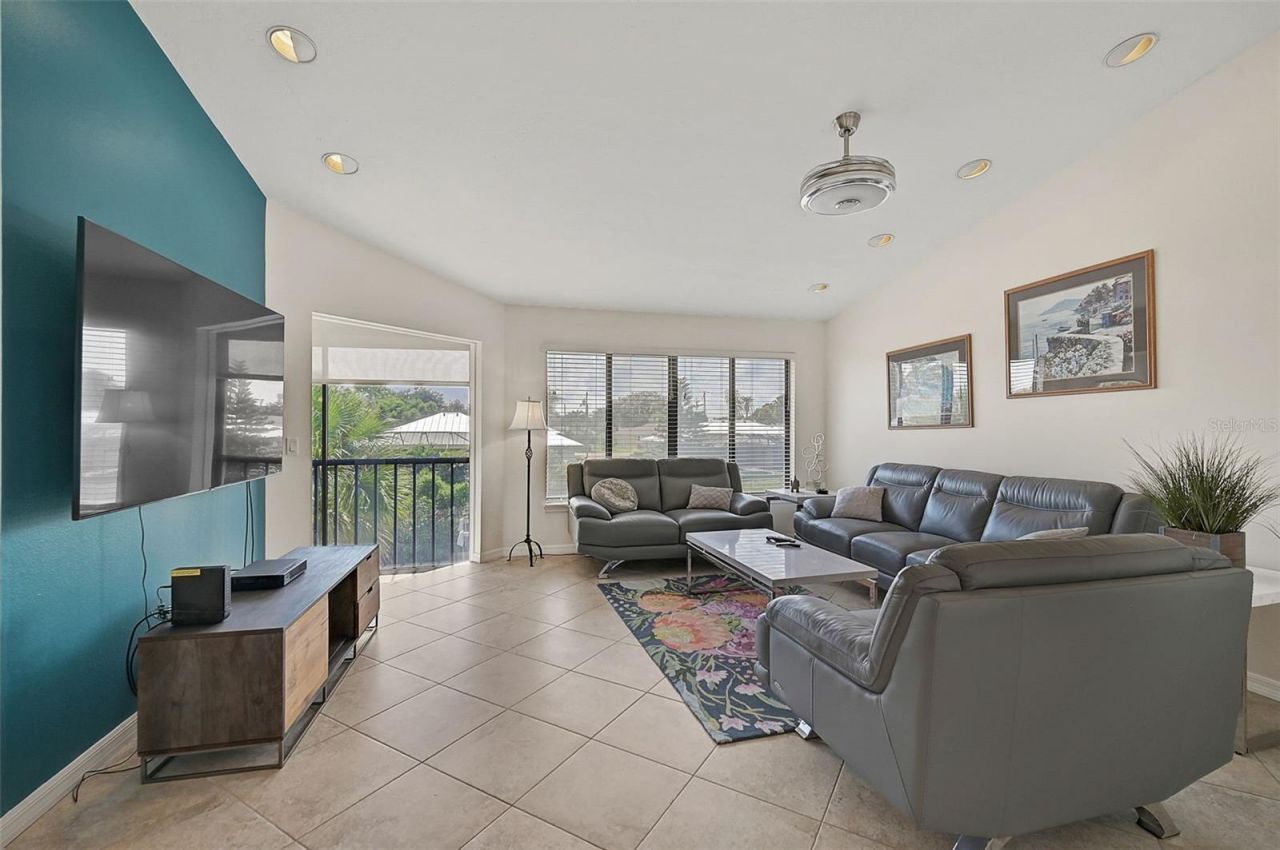 6660 Schooner Bay Circle, Unit 6660, Sarasota, FL 34231 Photo