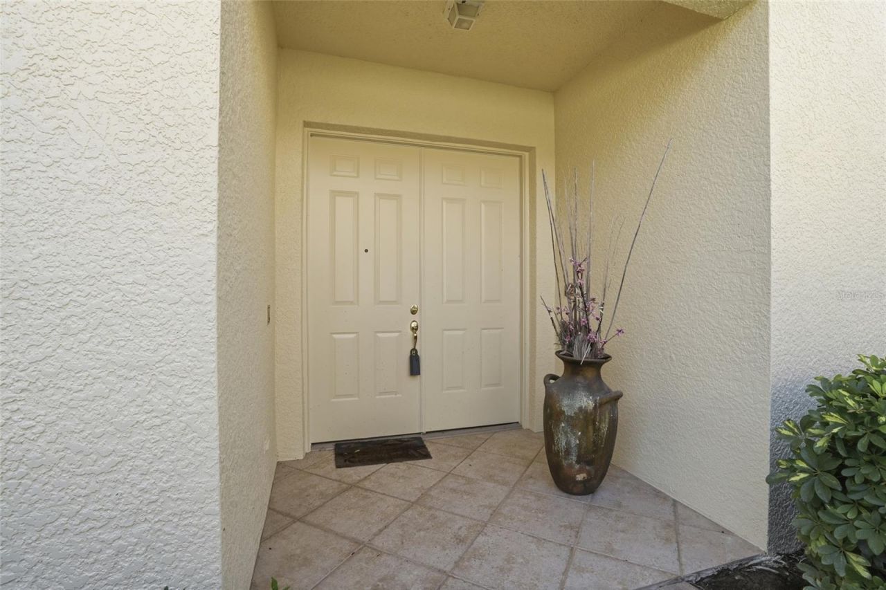 5957 Tarpon Gardens Circle, Unit 202, Cape Coral, FL 33914 Photo