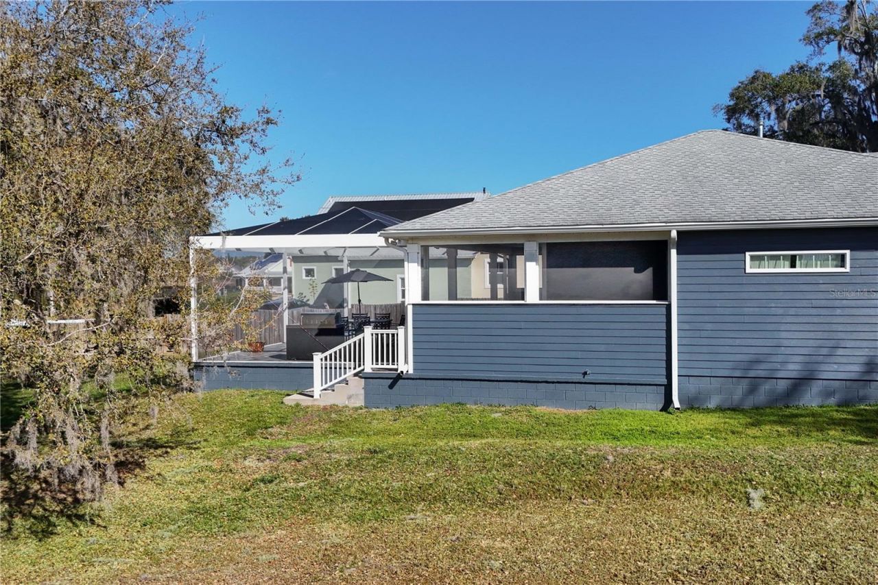 260 S Central Avenue , Umatilla, FL 32784 Photo