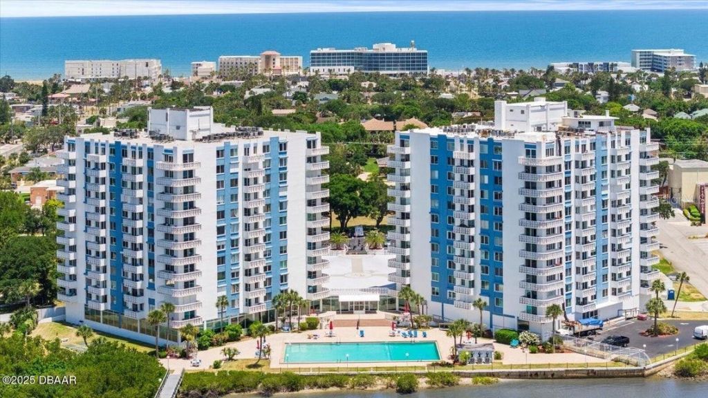 935 N Halifax Avenue, Unit 1106, Daytona Beach, FL 32118 Photo