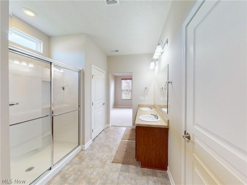 7986 Heatherglen Drive, Mentor, OH 44060 Photo 14