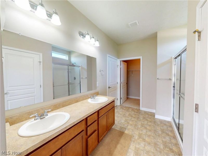 7986 Heatherglen Drive, Mentor, OH 44060 Photo 15