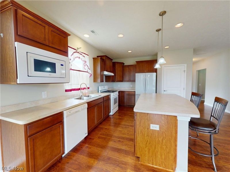7986 Heatherglen Drive, Mentor, OH 44060 Photo 6