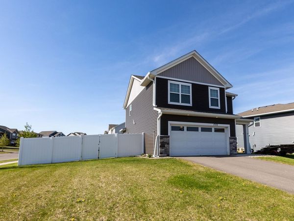 1702 Athens Terrace, Shakopee, MN 55379