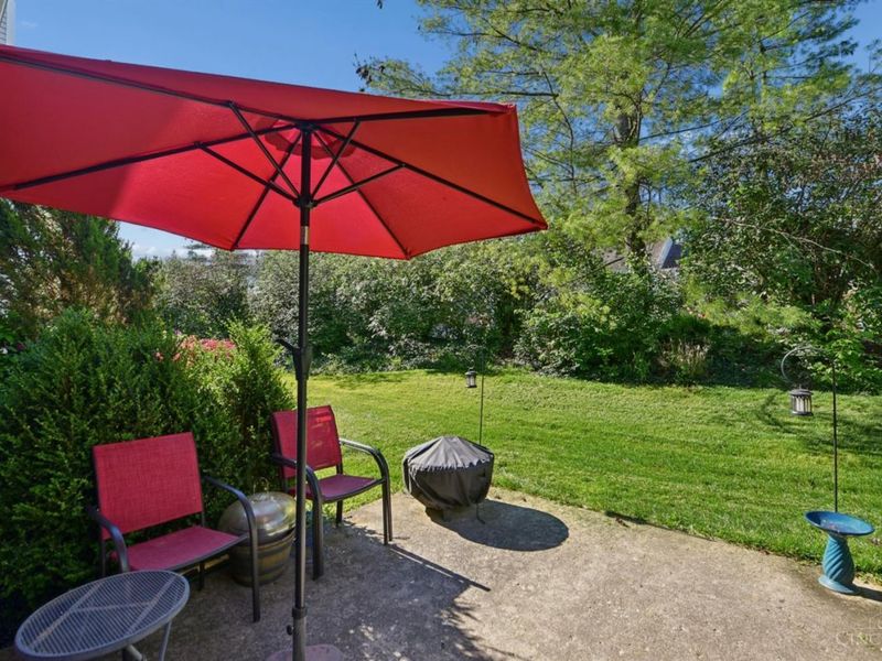 1123 Wittshire Lane, Unit 131, Cincinnati, OH 45255 Photo 20