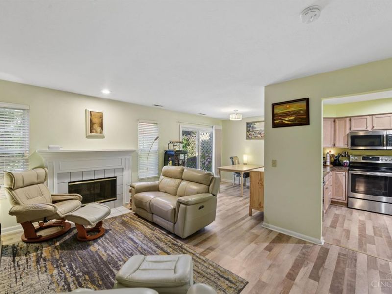 1123 Wittshire Lane, Unit 131, Cincinnati, OH 45255 Photo 3