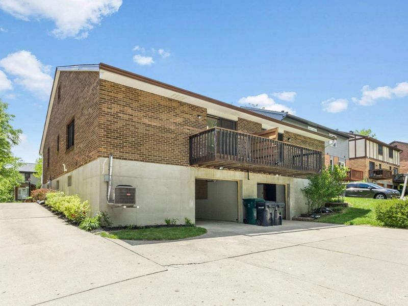 1813 Tuxworth Avenue, Unit 1 (9), Cincinnati, OH 45238 Photo 4