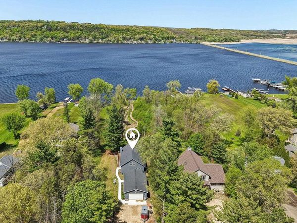 W10582 County Road V, Poynette, WI 53955