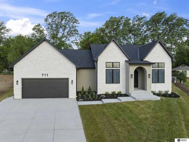 711 Yearling Court , Lincoln, NE 68520
