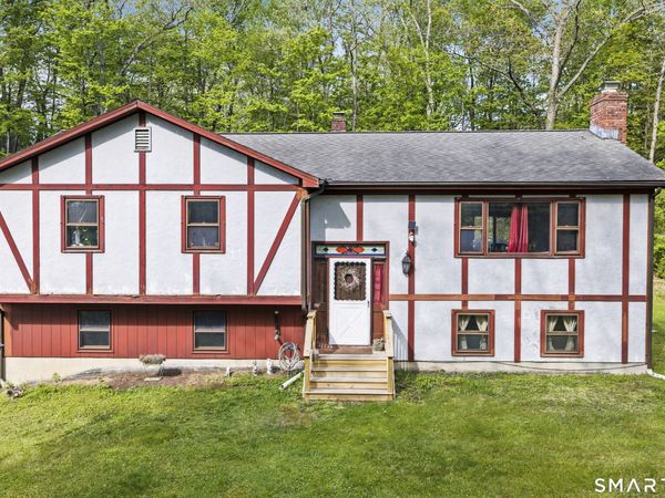 825 Jeremy Swamp, Southbury, CT 06488