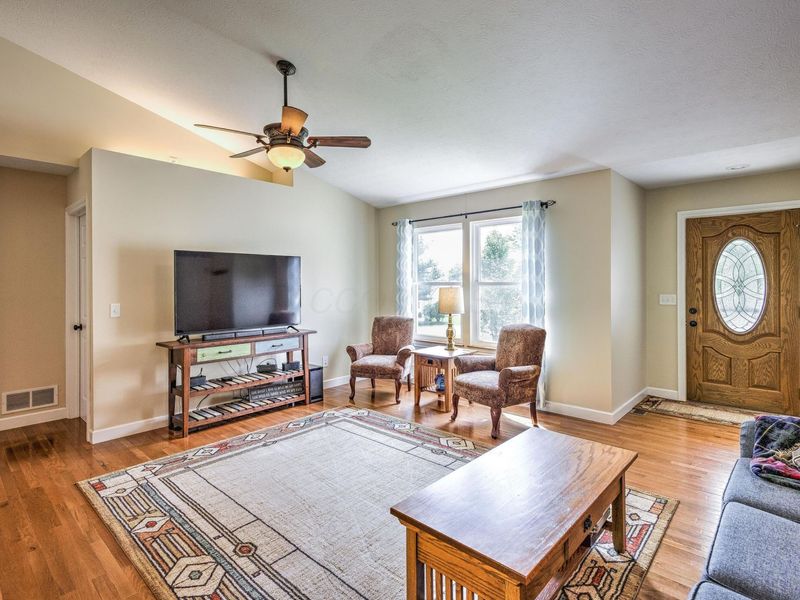 3806 Apple Valley Drive , Howard, OH 43028 Photo 8