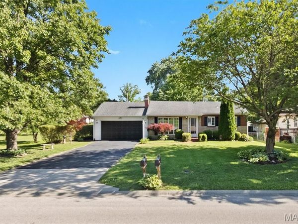 212 Kassing Avenue, Fairview Heights, IL 62208