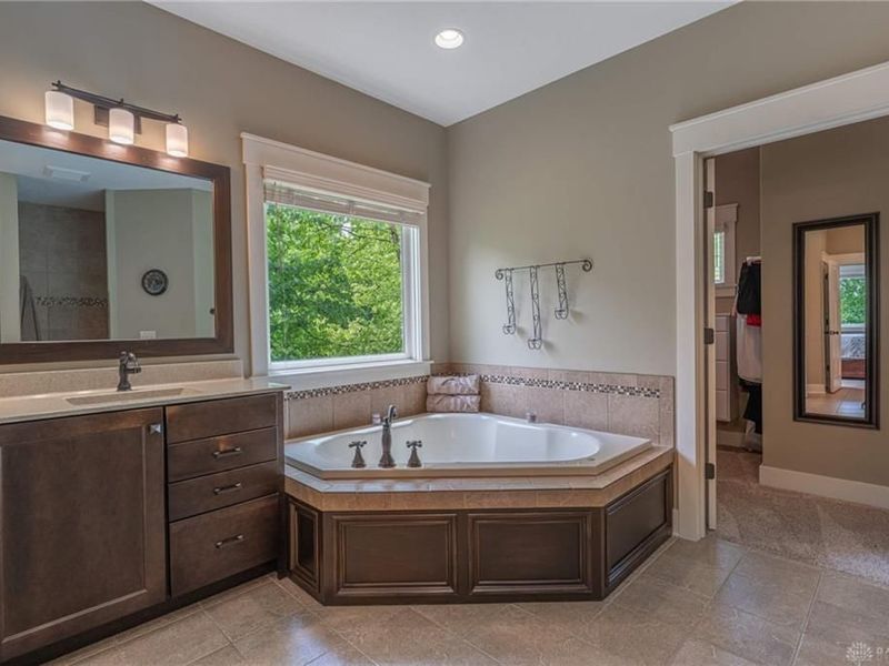 7288 Contessa Way, Clearcreek Township, OH 45068 Photo 21