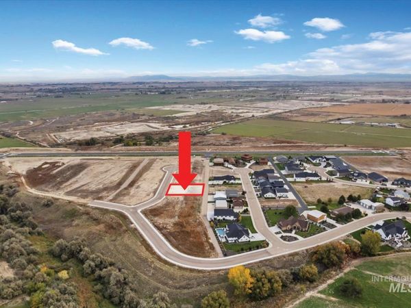 21327 Beechcraft Cir, Greenleaf, ID 83626